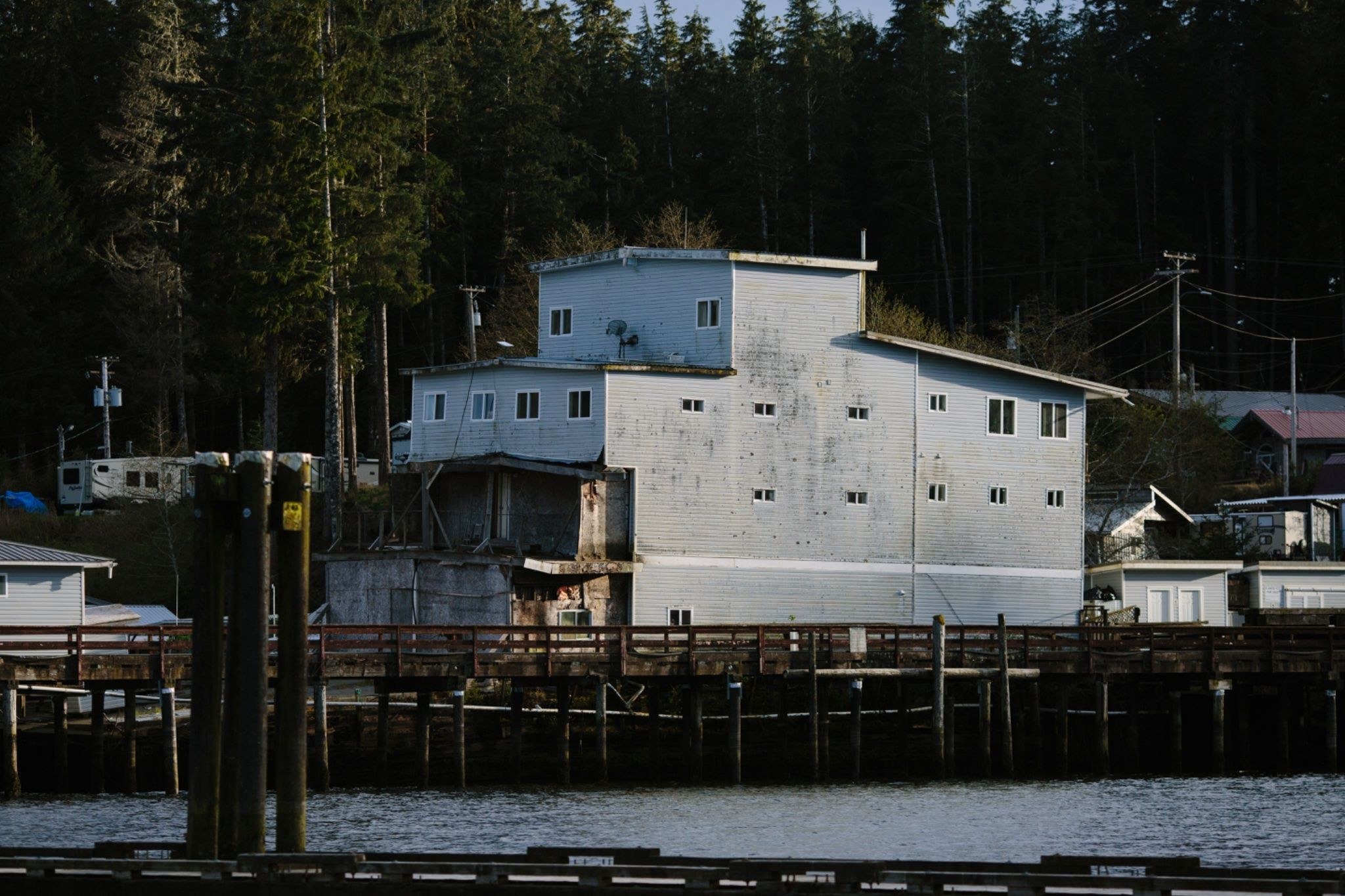 Past Winter Harbour, 20 Apr 2026